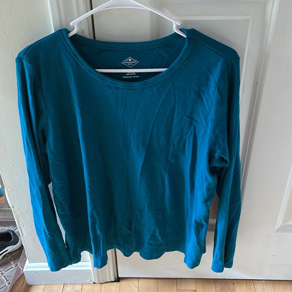 3 Crew neck long sleeves